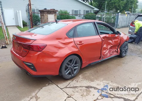 2020 Kia Forte Gt-Line из США, поврежденный, VIN 3KPF34AD3LE260009